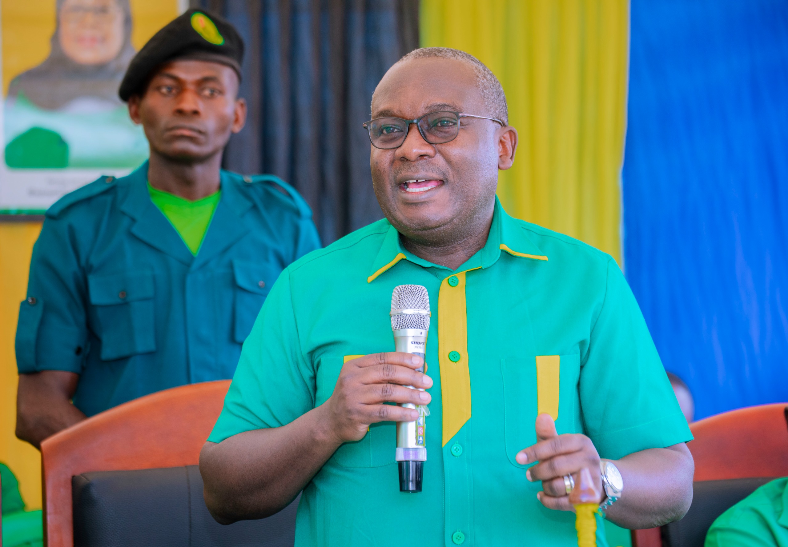 Mongella Ateta na Viongozi wa Mashina na Matawi Kahama - Global Publishers