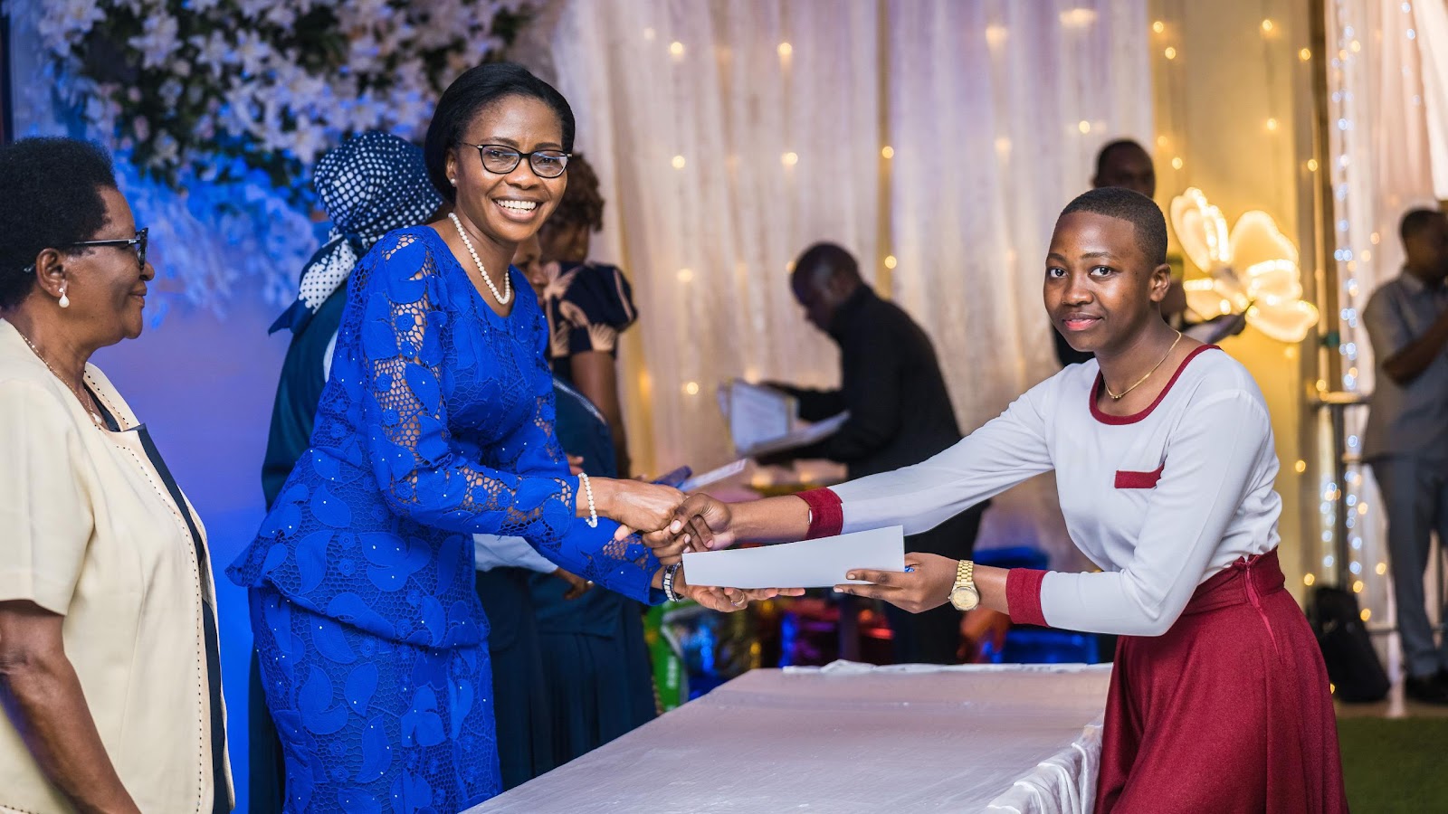 Afisa Mtendaji Mku Nmb Awafunda Wahitimu ‘Form Four’ Charlotte Sekondari - Global Publishers