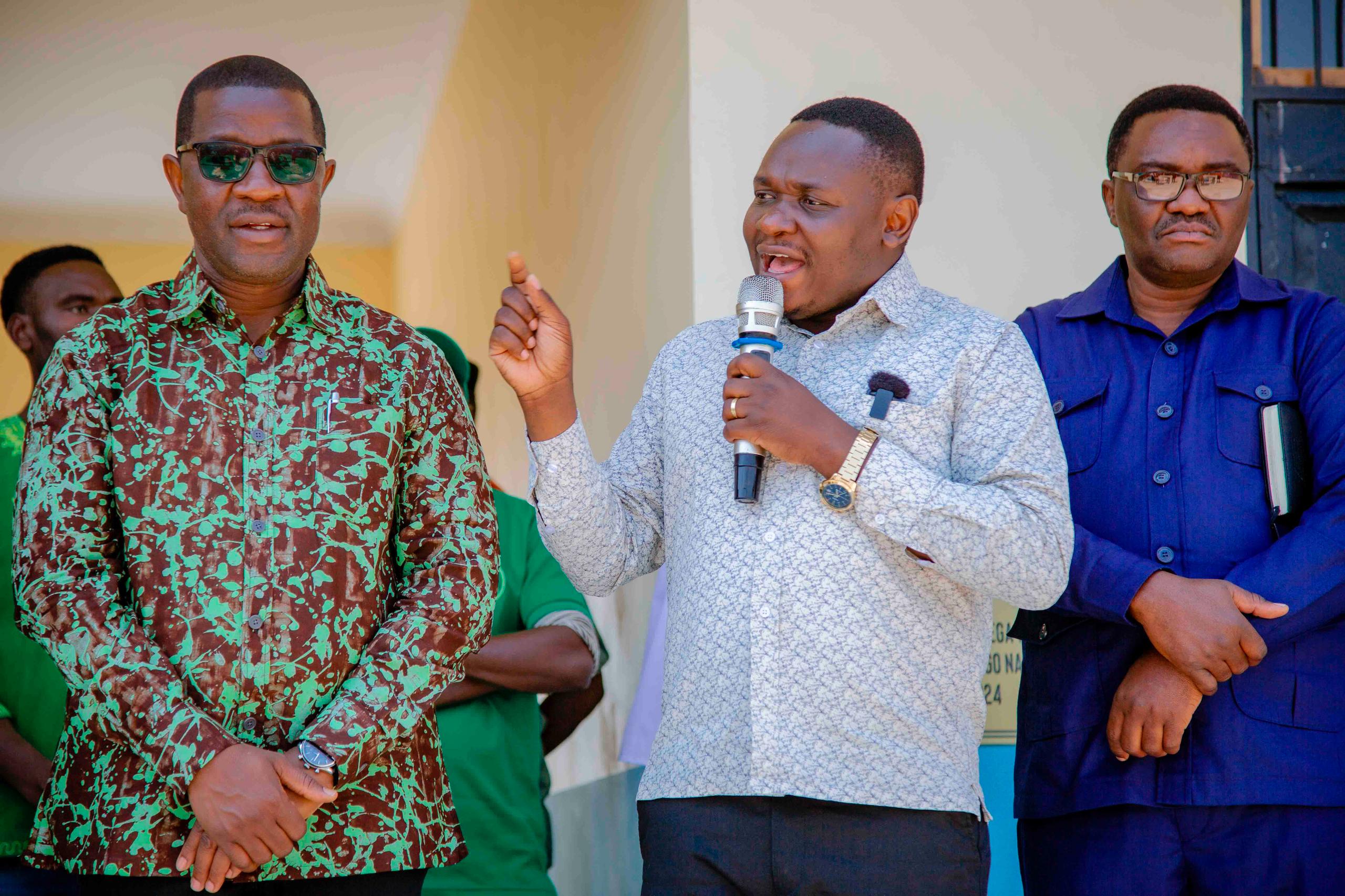 Waziri wa Mifugo na Uvuvi Azindu Shule ya Kata ya Sekondari - Global Publishers