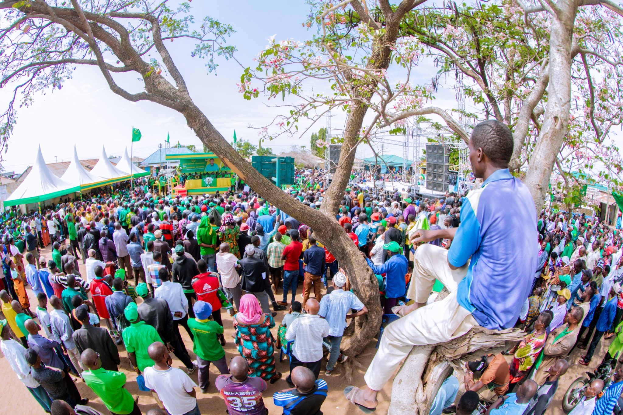 Wananchi Maswa Wafurika Kumsikiliza Balozi Dkt. Nchimbi - Global Publishers