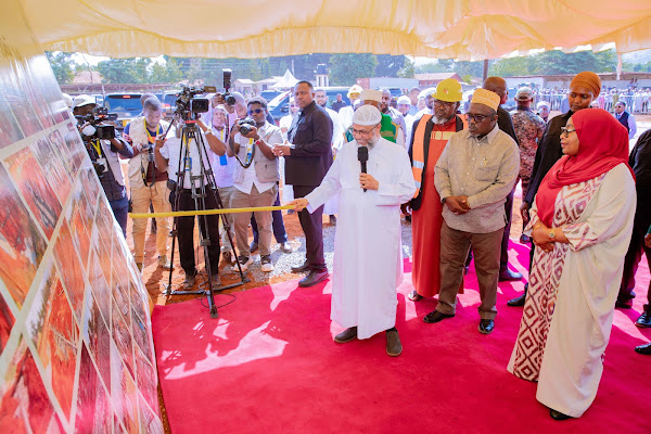 Rais Dkt. Samia Aweka Jiwe la Msingi Ujenzi wa Msikiti wa Al Ghath Morogoro - Global Publishers