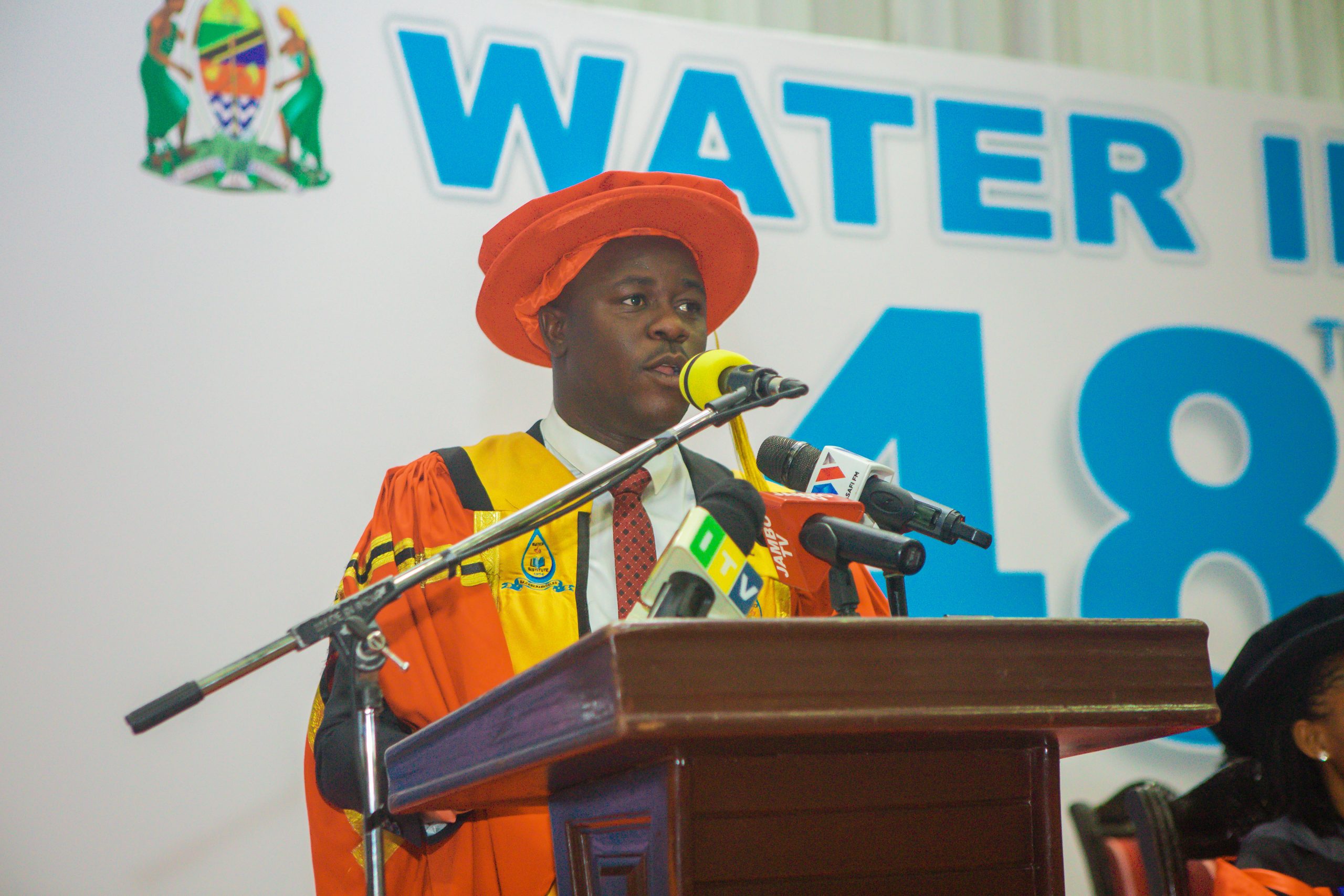Waziri Aweso Awatunuku Shahada Mbalimbali Wahitimu Chuo Cha Maji - Global Publishers
