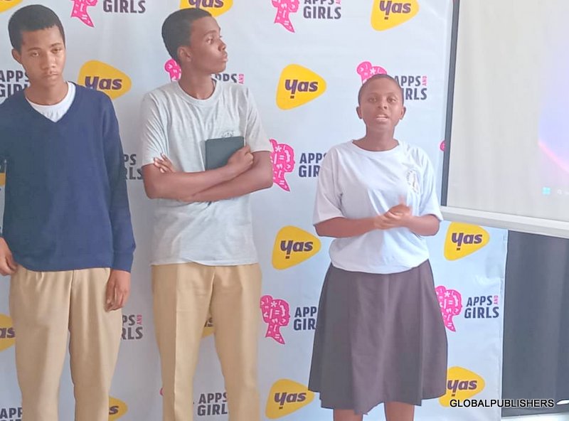 Apps and Girls na Yas Watoa Mafunzo ya Tehama kwa Wanafunzi wa Kike - Global Publishers