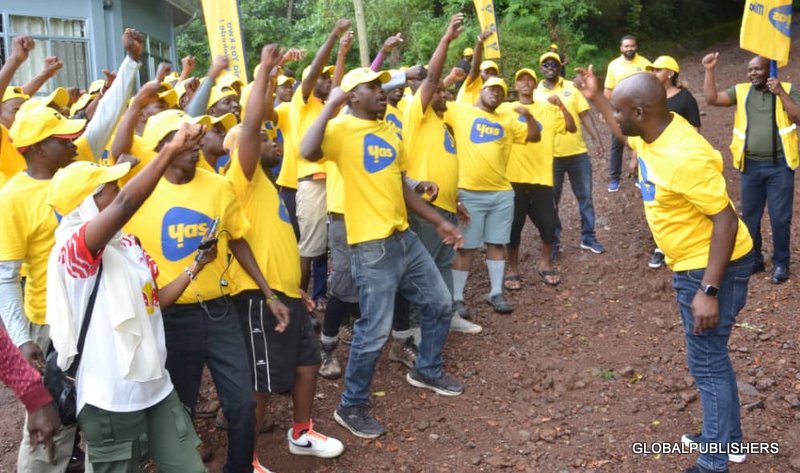 Wafanyakazi Wapanda Mlima Kilimanjaro Katika Kampeni ya Ubadilishaji Chapa - Global Publishers
