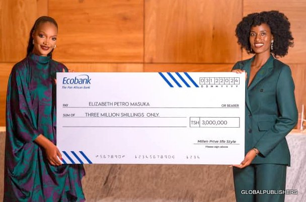 Millen Magese Amkabidhi Mil. 3 Mwanamitindo Bora Samia Fashion Festival Zanzibar - Global Publishers