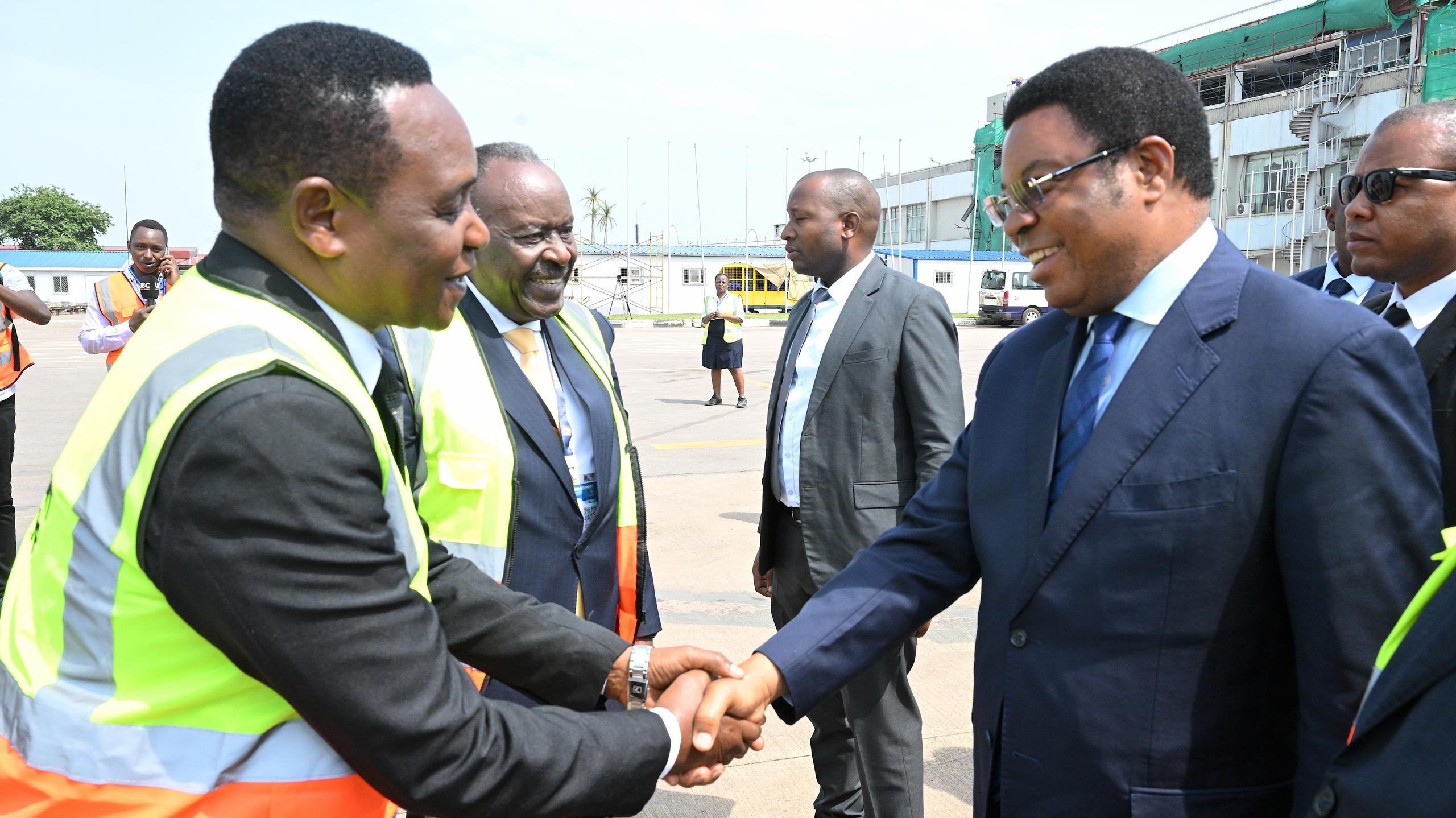 Waziri Mkuu Awasili Uganda Kumwakilisha Rais Dkt. Samia Mkutano Wa Kilimo - Global Publishers