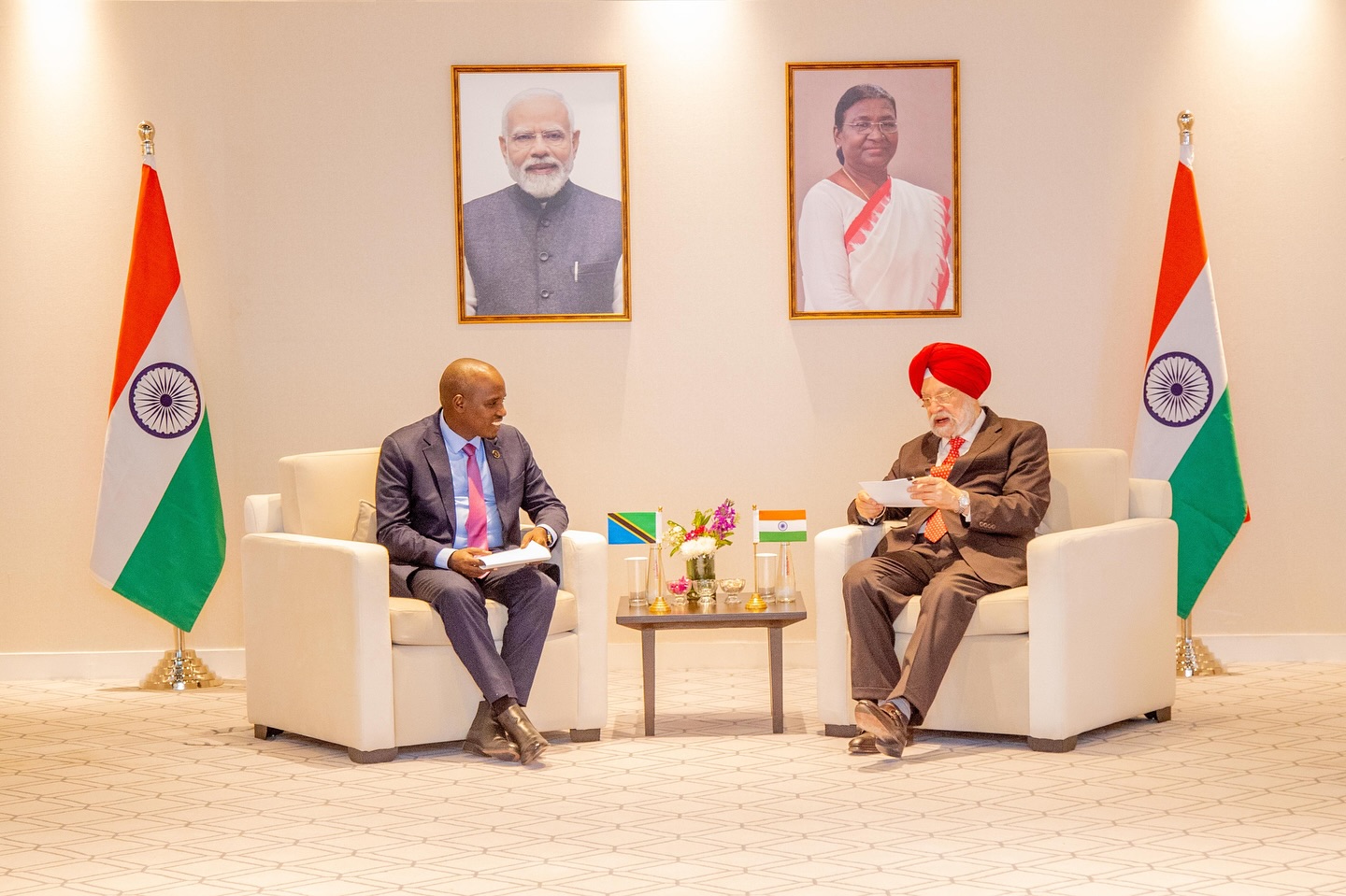 India Kuwekeza Katika Sekta Ya Nishati Nchini - Global Publishers