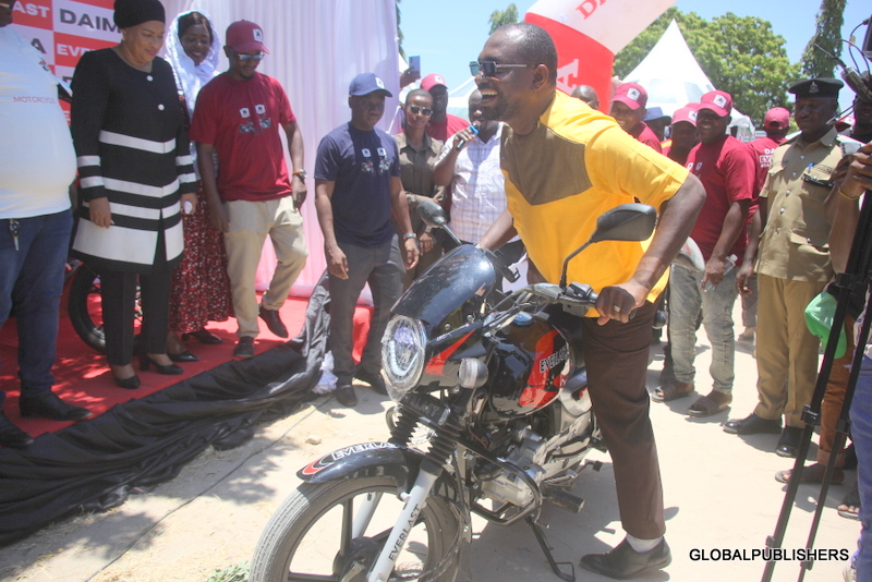 DC Temeke na Mbunge Kilave Wawafunda Bodaboda Kuiheshimu Kazi Yao - Global Publishers