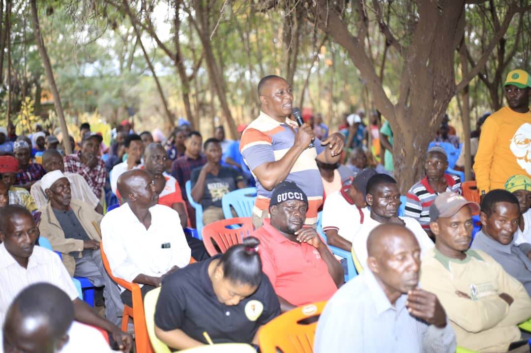 Dk. Kimei Aweka Rekodi ya Utendaji Vunjo, Wananchi Wampa Maua Yake - Global Publishers