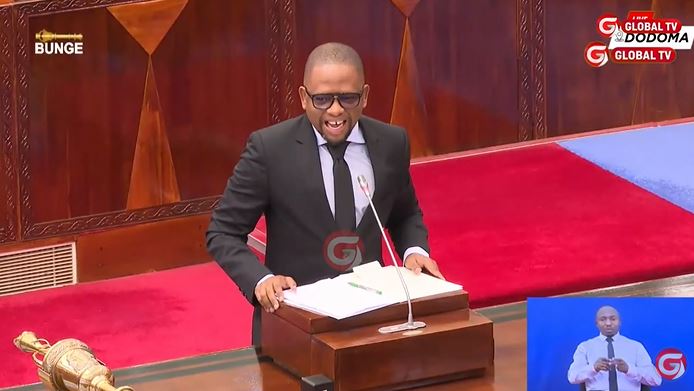 Spika Zungu Alipuka Bungeni, Amtwanga Mwana-FA Swali Zito Kuhusu Dabi Ya Kariakoo – Video - Global Publishers