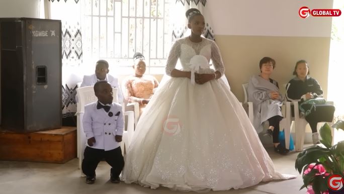 Mchungaji Mfupi Leonard Afunga Ndoa Ya Kihistoria Na Mrembo Mrefu Eliza- Video - Global Publishers