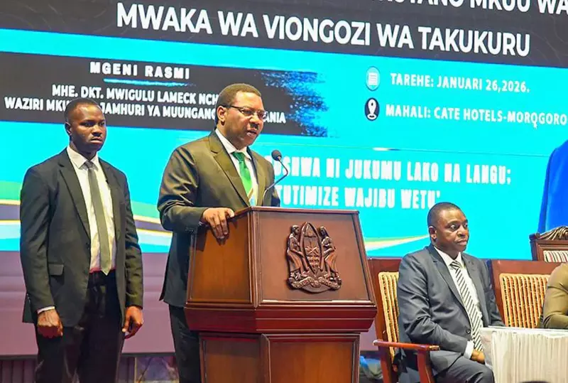 Waziri Mkuu Awaagiza TAKUKURU Kuwatia Hofu Wala Rushwa- Video - Global Publishers