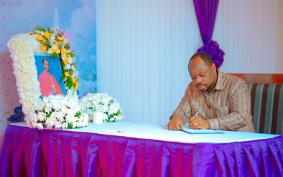 Chalamila Asaini Kitabu Cha Maombolezo Kufuatia Kifo Cha Cardinali Pengo - Global Publishers