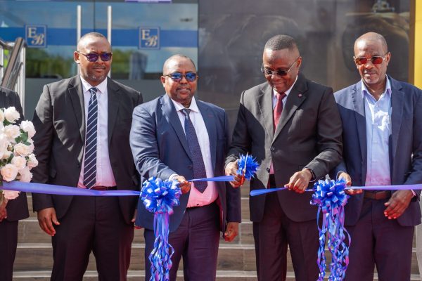 Benki Ya Exim Yasogeza Huduma Paje Zanzibar 