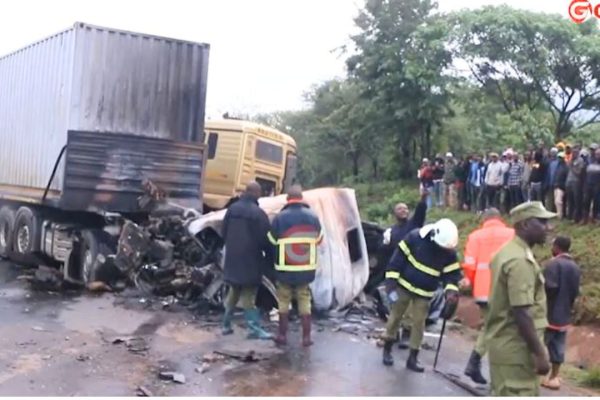 Video: Magari Yagongana Uso kwa Uso Na Kuwaka Moto, Mmoja Afariki