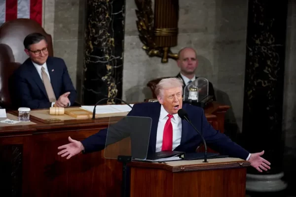 Trump Avunja Rekodi ya Hotuba Bungeni, Aahidi Kuzuia Silaha za Nyuklia za Iran – Video