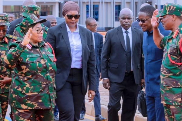 Video: Rais Samia Azindua Makao Makuu ya Ulinzi wa Taifa Kikombo, Dodoma