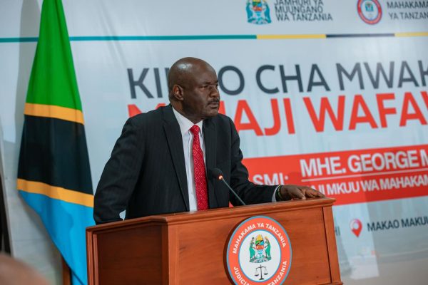 Jaji Mkuu Awataka Majaji, Mahakimu Kuwajibika bila Kusubiri Maelekezo