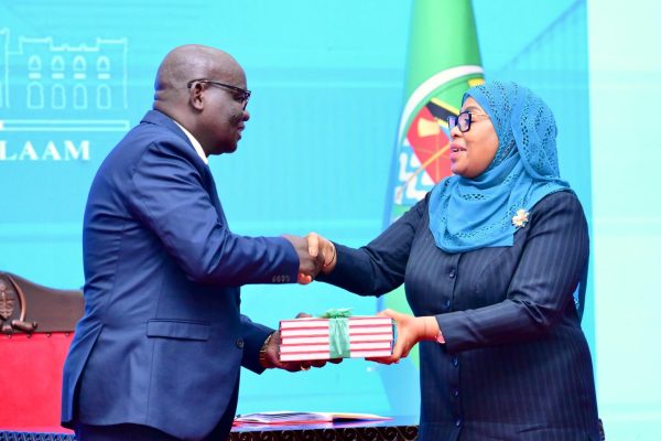 Rais Samia Apokea Ripoti ya CAG, TAKUKURU na PPRA (Picha +Video)