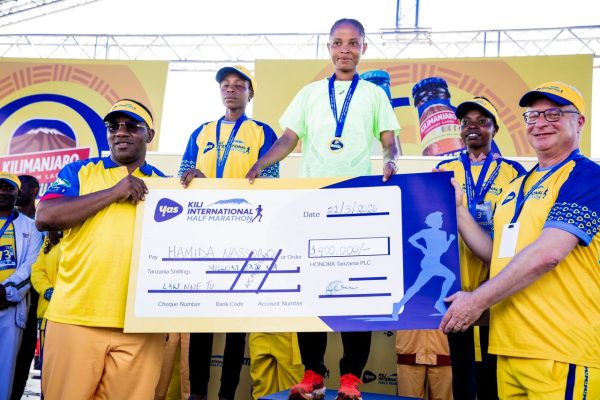 Maelfu Washiriki Kilimanjaro Marathon Moshi, Yavunja Rekodi Licha ya Mvua