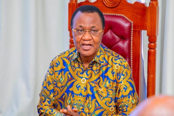 Video: Lukuvi Aacha Historia Nzito Tanzania, Huu Ndio Wasifu Wake