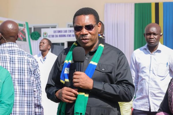 Mwigulu Awapongeza Watumishi wa Afya Katavi kwa Huduma Bora