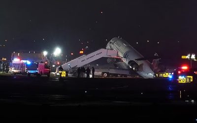 Ndege ya Air Canada Yagongana na Gari la Uokoaji, Wawili Wafariki - Global Publishers