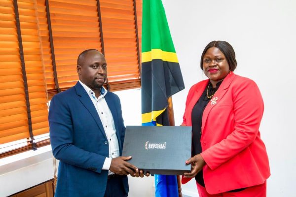 SBL Yaendeleza Ushirikiano na Wizara ya Viwanda na Biashara