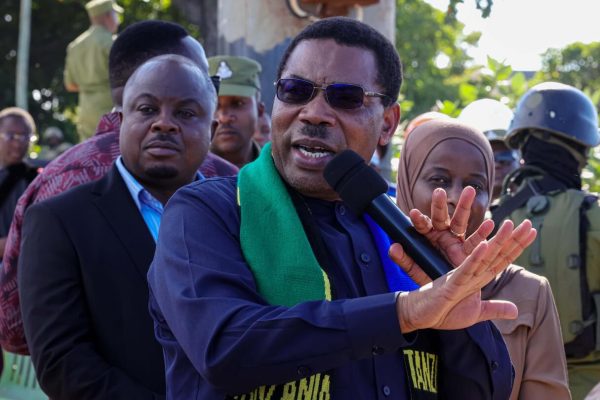 Mwigulu Aweka Wazi Hatma ya Coco Beach “Haiuzwi Ni Kwa Wananchi” (Picha +Video)