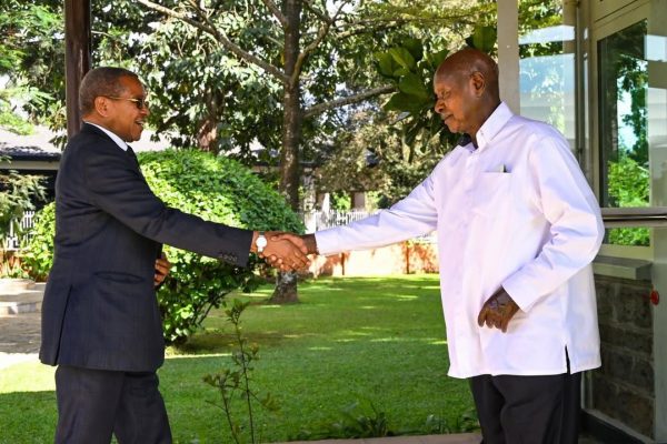 Museveni na Kikwete Wakutana Kujadili Amani Sudan Kusini