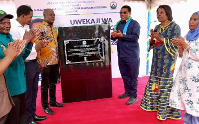 Waziri Mkuu Aweka Jiwe la Msingi Mradi wa Maji wa Bilioni 17 Chamwino - Global Publishers