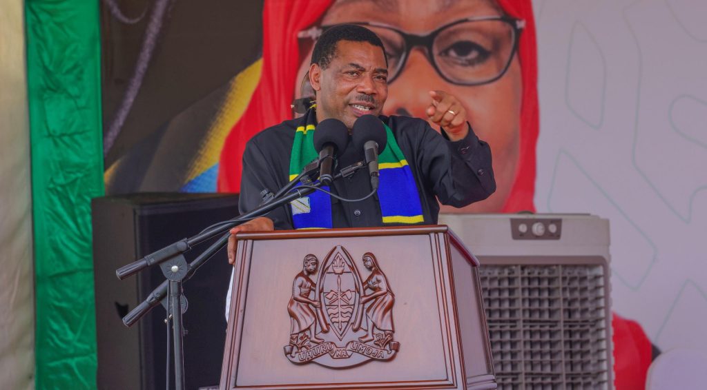 Waziri Mkuu Mwigulu Nchemba Azungumza na Wananchi Dar