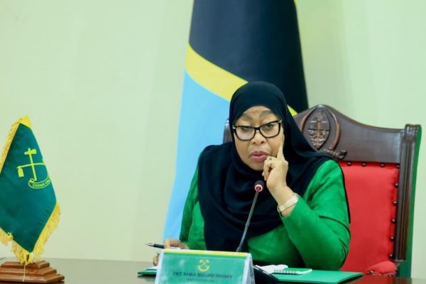 Rais Samia Aongoza Kikao cha Kamati Kuu ya CCM Dar – Picha