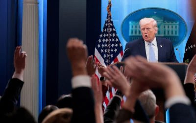 Trump Atishia Kutoza Ushuru wa 50% kwa Nchi Zinazoiuzia Iran Silaha - Global Publishers