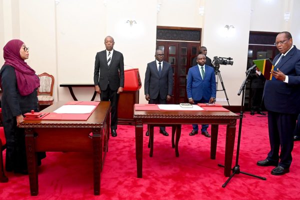 Rais Samia Awaapisha Kabudi, Dugange, Nhamanilo na Mdemu Chamwino – Video