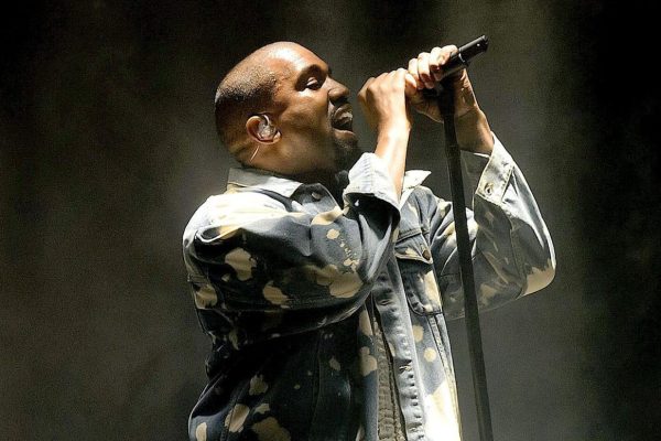 Kanye West Azuiwa Kuingia Uingereza, Tamasha Kubwa Lafutwa