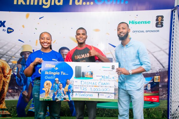Washindi Wa Kwanza Wa Kampeni Ya “Kila Muamala Ni Bao La Ushindi” Wakabidhiwa Zawadi Zao