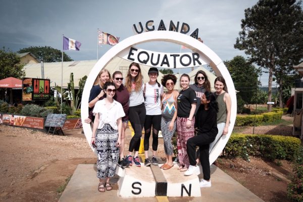 Fahamu Maajabu ya Equator ya Uganda Yanayowashangaza Watalii Duniani