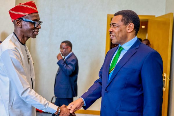 Waziri Mkuu Mwigulu Akutana na Mohamed Janabi Brazzaville