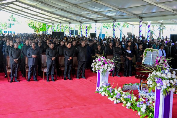 Nchimbi Aungana na Waombolezaji Katika Ibada ya Mama Magufuli (Picha +Video)