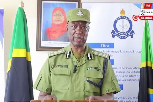 Polisi Dar Yamkamata Mtu kwa Kusambaza Taarifa za Uongo Mtandaoni – Video