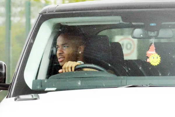 Raheem Sterling Akamatwa Achunguzwa Kwa Tuhuma za Dawa za Kulevya