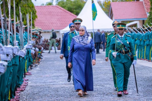 Rais Samia Ahitimisha Mafunzo ya Uongozi TCT Ukonga (Picha +Video)