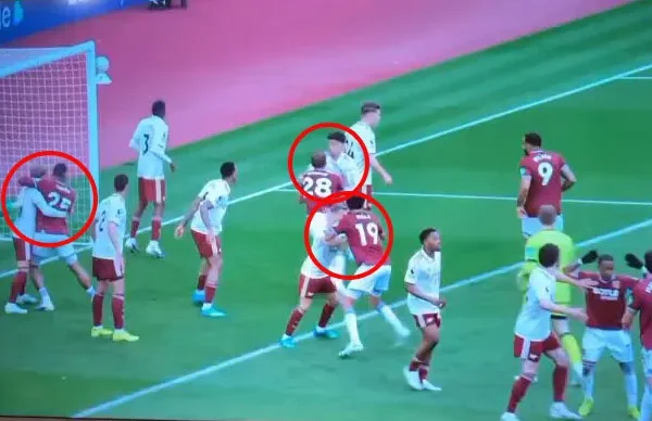 Mashabiki West Ham Wakerwa na Uamuzi wa VAR Dhidi ya Arsenal
