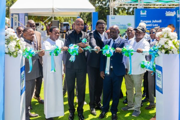 Mkuu wa Mkoa Mtwara Ahimiza Wakulima Kuchangamkia Fursa ya Upatikanaji wa Mikopo
