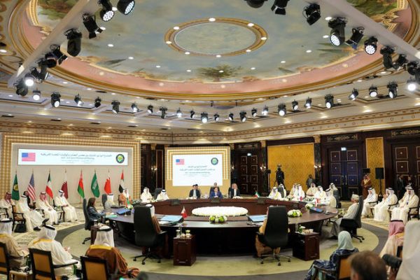Mawaziri wa Ghuba Waweka Masharti kwa Iran Kabla ya Biashara na Uwekezaji