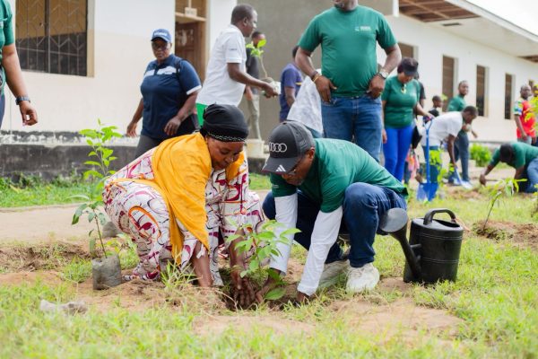 Uhifadhi Mazingira, Standard Chartered Yaongoza Upandaji Miti