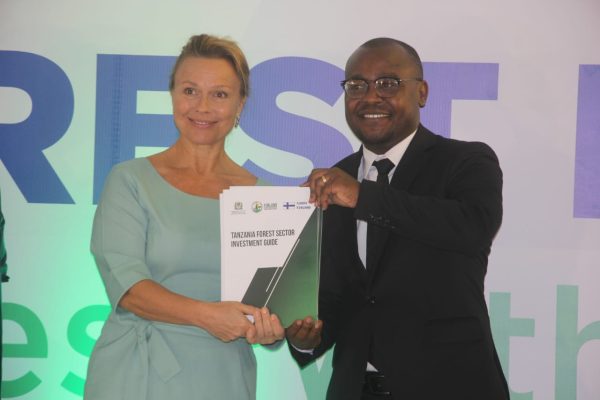 Finland na Tanzania Waimarisha Ubia wa Sekta ya Misitu Kupitia Jukwaa la Biashara na Uwekezaji