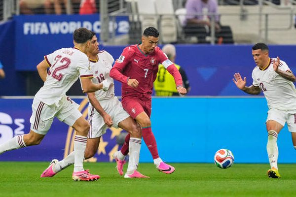 Hispania Yaiondosha Ureno, Ronaldo Aaga Rasmi Kombe la Dunia kwa Machungu