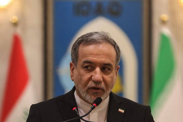 Iran Yapeleka Waziri Oman Kujadili Hatma ya Mlango wa Hormuz